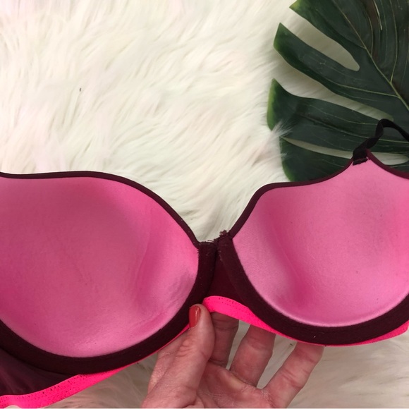 PINK Wear Everywhere Bra Size 32D - Picture 4 of 5